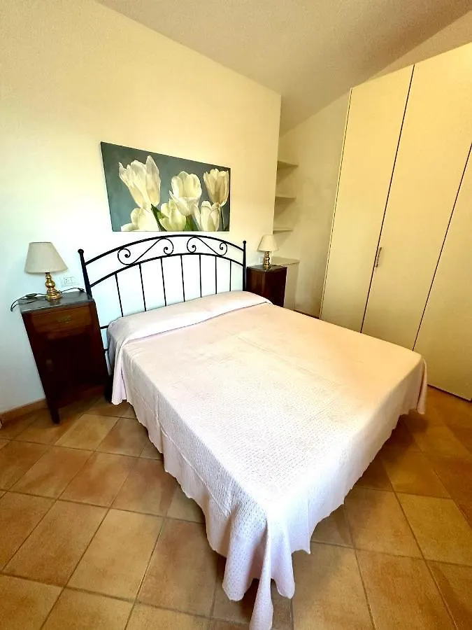 La Casetta Del Borgo Каполивери Италия